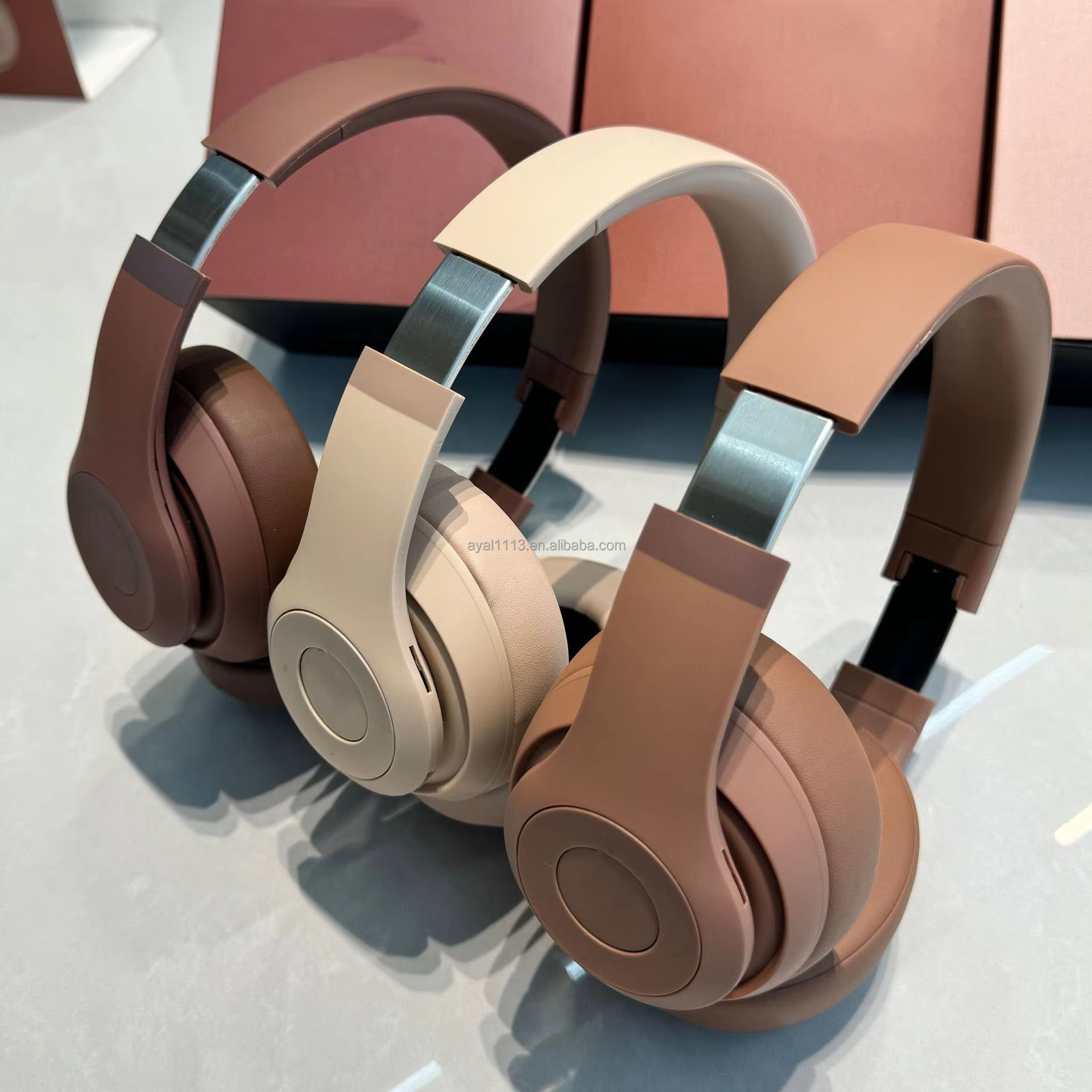 Hot Studio Pro On-Ear & Over-Ear for Gaming Headphones Wireless Noise Cancelling Earphones with Mounting Feature Studio4 Headset detail
