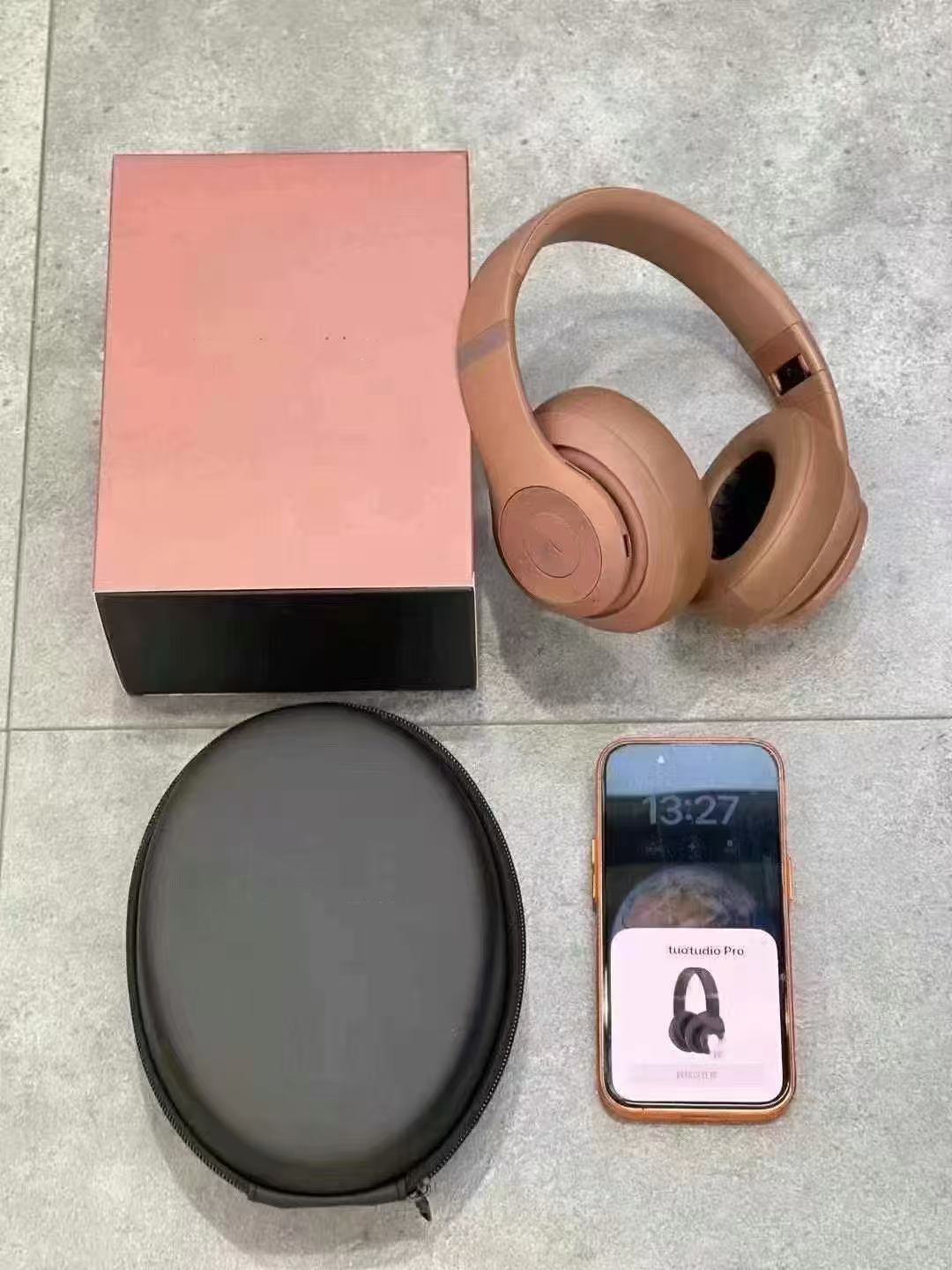 High Quality Kim Kardashian Beatheadphones by Kim Wireless Bt Headphones Heavy Bass Beat Studio Buds Stereo Studio Solo Earphone product view
