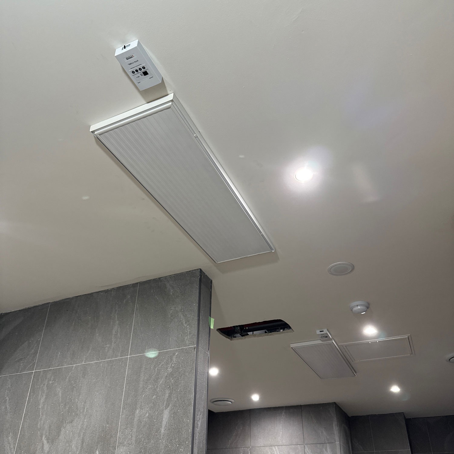 Far Infrared Radiant Ceiling Heater 89 Emissivity Professional Grade Electric System Compact Design Metal Wire Remote Control product view