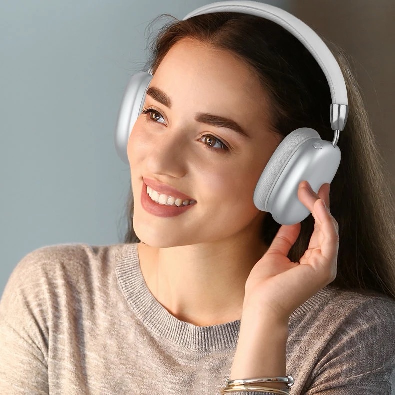 High Fidelity P9 Pro Max Strong Bass Earphone Wireless Head-mounted Headphone Over-ear Noise Cancelling Wireless Headset detail