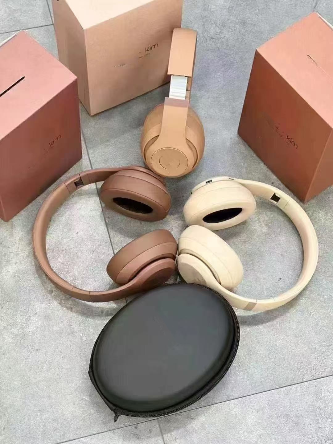 High Quality Kim Kardashian Beatheadphones by Kim Wireless Bt Headphones Heavy Bass Beat Studio Buds Stereo Studio Solo Earphone product view