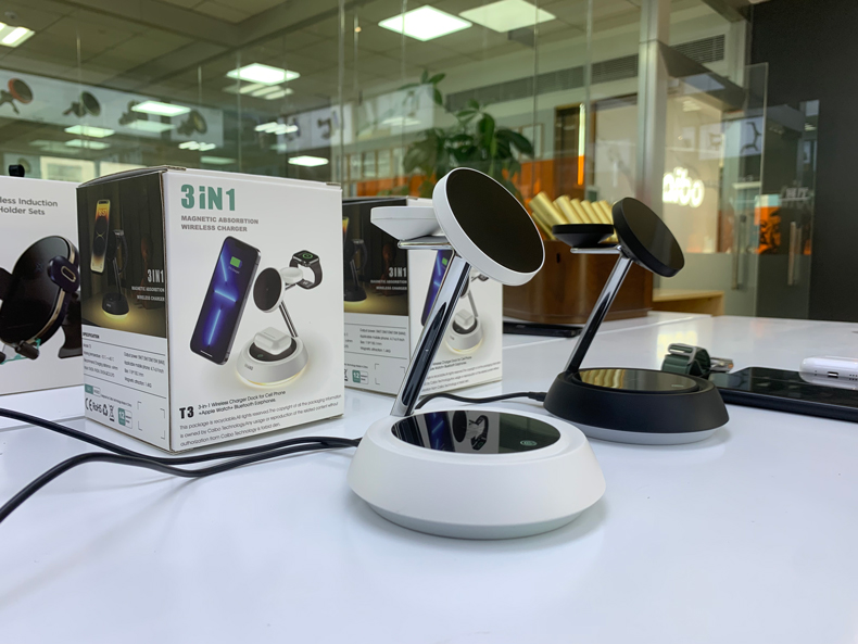 Best Selling Multifunctional Magnetic Phone Holder 3 in 1 Wireless Charger Stand for IPhone detail