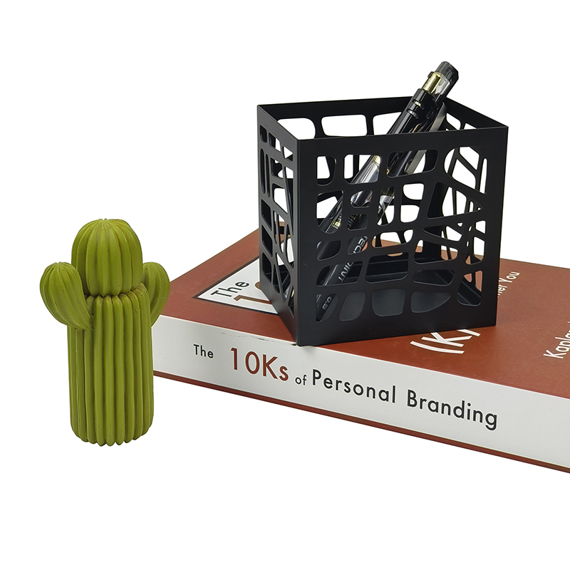 Factory Direct Sales Customized Metal Pen Holder Hot Sell Home Decoration Desk Organizer Pen Holder