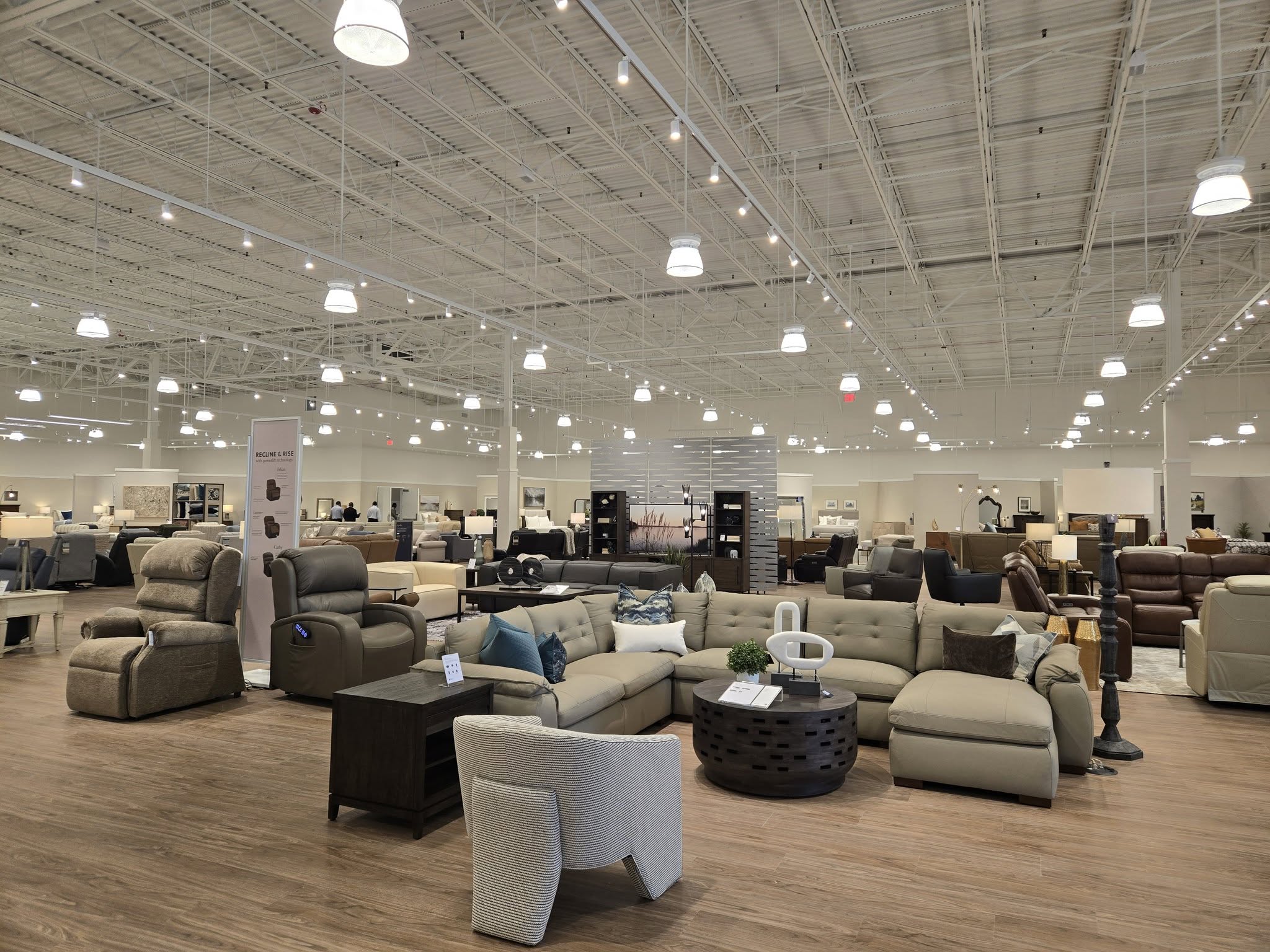 Custom Transparent Clear Acrylic Sign Holder Countertop Display Stand OEM Vietnam ADONG A88 detail