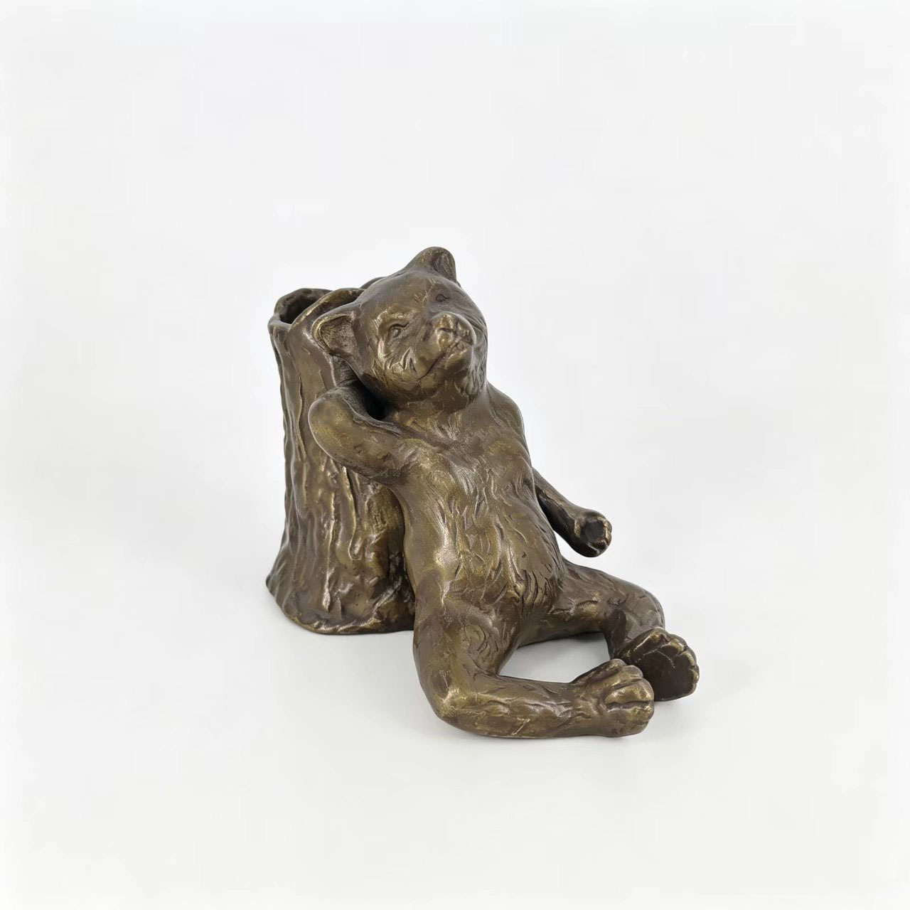 Lazy Little Bear Relies on Tree Stump Creative Pen Holder Study Office Desk Stationery Storage Practical Handicrafts product view