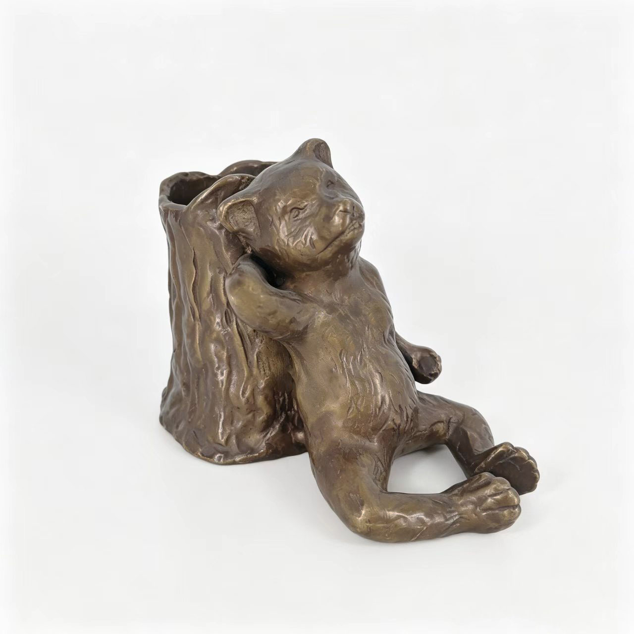 Lazy Little Bear Relies on Tree Stump Creative Pen Holder Study Office Desk Stationery Storage Practical Handicrafts product view