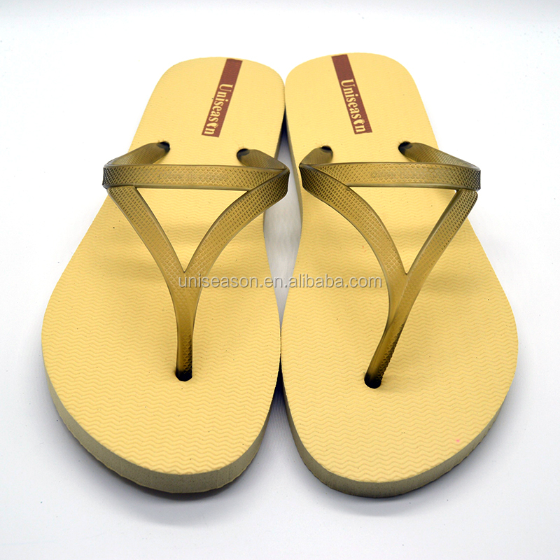 Wholesale Custom Design Ladies Women Flip Flops with New Straps  Women Sandal detail