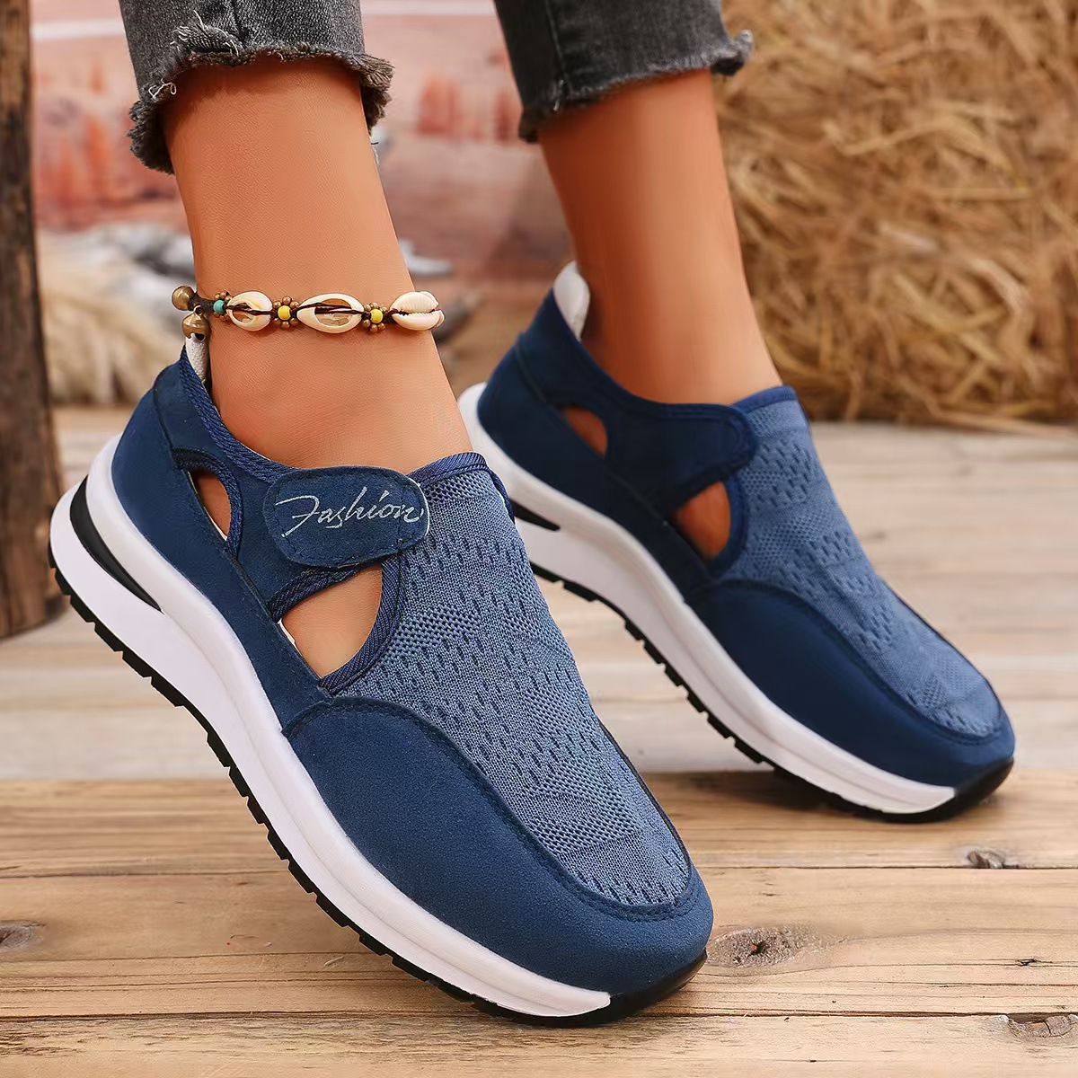 QF1 Casual Sporty Shoes Anti Slip Thick Sole Women's Comfortable and Breathable New Fashion Flying Weaved Wedge Mesh Shoes detail