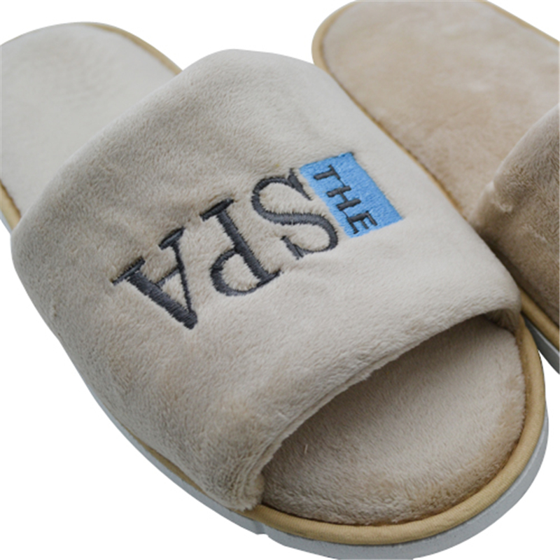 Wholesale Disposable Flip-Toe Velour Soft High-Density Cushioning Anti-Slip Washable Hotel Slipper Custom Logo Printing detail