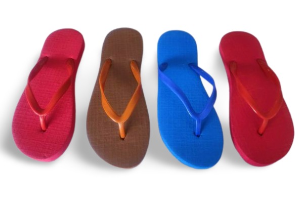 New Fashion Trend Summer Flat Outdoor Flip-Flops Comfortable Anti-Slippery Open Toe Design Breathable Rubber for Ladies product view