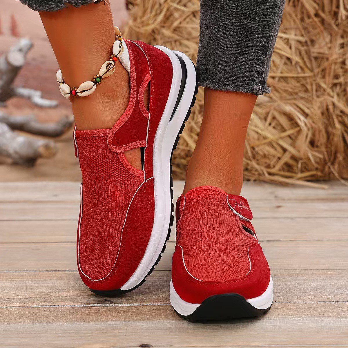 QF1 Casual Sporty Shoes Anti Slip Thick Sole Women's Comfortable and Breathable New Fashion Flying Weaved Wedge Mesh Shoes detail