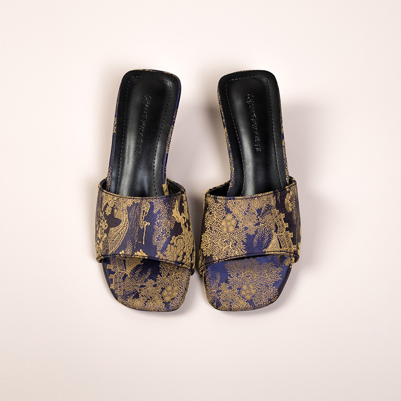 ashion Summer Sandals and Slippers Outdoor Wear Fashion Womens Shoes Thin Heel Wholesale 2025 Printed National Style New916
