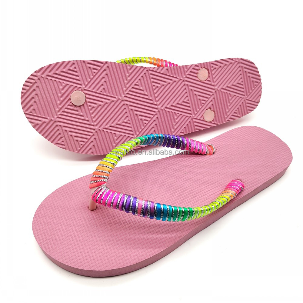 Custom Light Weight Casual Fashion Comfortable Colorful Strap Indoor Summer Flip Flop Slipper for Woman detail