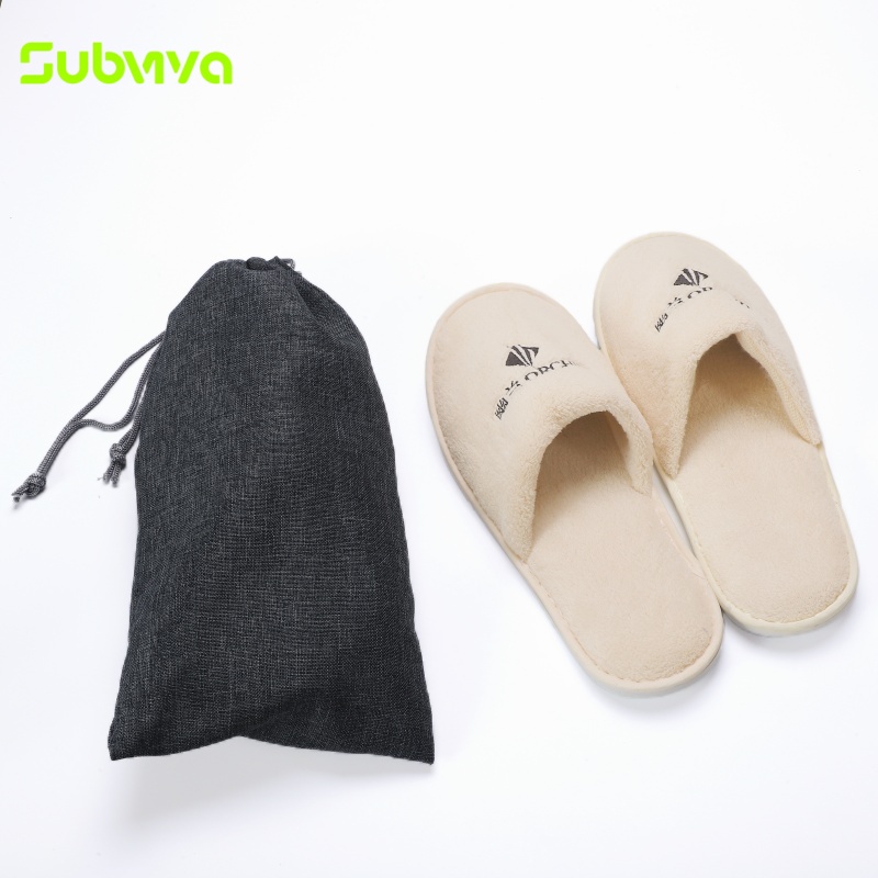 Custom Logo Soft EVA Sole Coral Fleece Hotel Spa Slippers Disposable Closed Toe Hotel Slippers for Guest Rooms detail