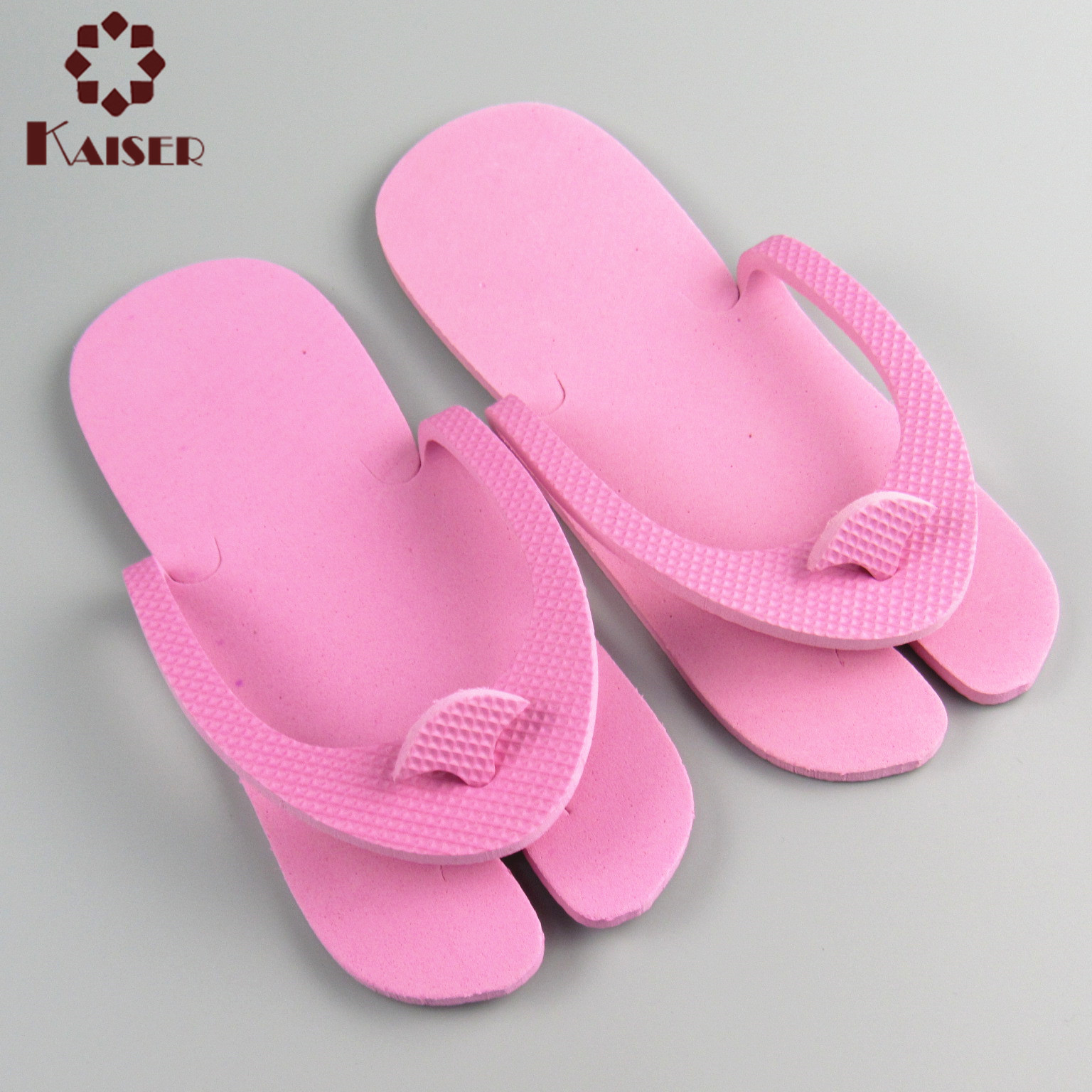 Cute Ladies Flip Flops with EVA Foam Material High Quality Multi-color Beach Slippers product view