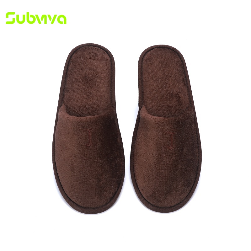 Custom Non Slip Dotted Sole Hotel Spa Guest Rooms Slippers Cotton Closed Toe Disposable Hotel Slippers for Resorts detail