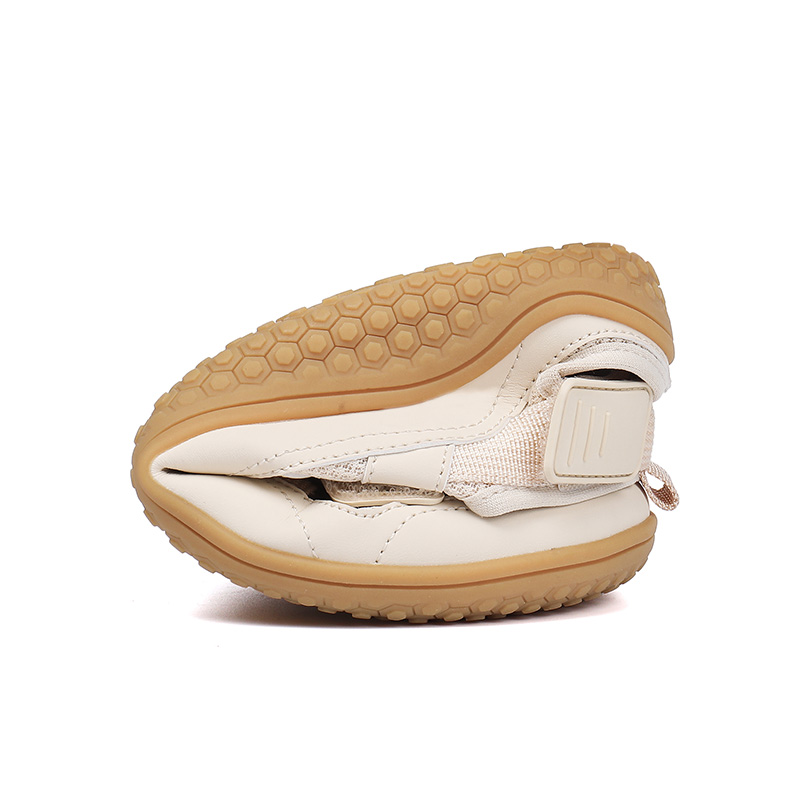 Custom Outdoor Flexible All-new All-terrain Minimalist Barefoot Hiking slippers Women Trail Sandals detail