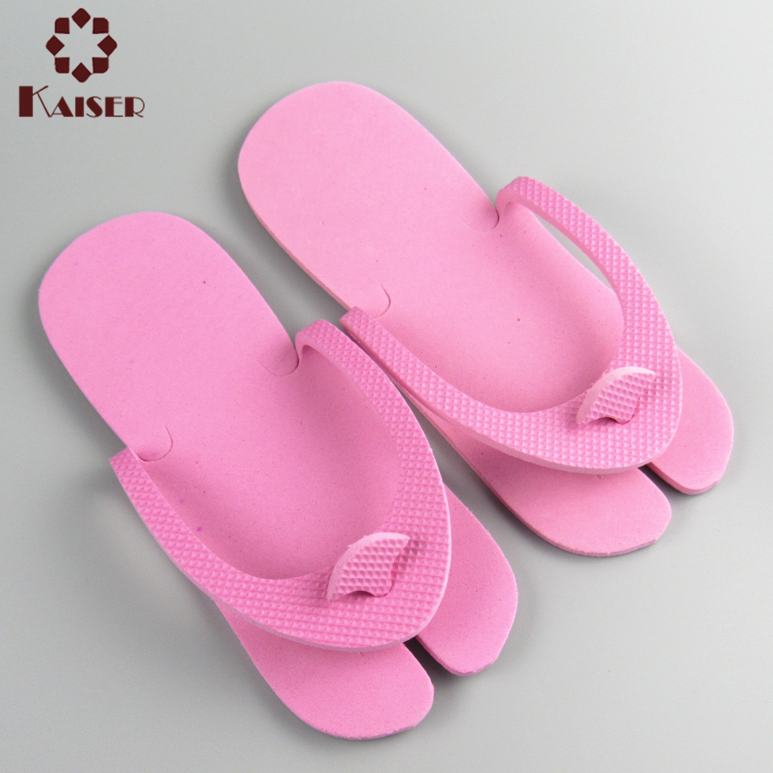 Cute Ladies Flip Flops with EVA Foam Material High Quality Multi-color Beach Slippers detail