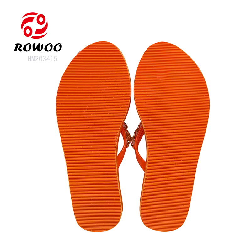 Women Trend Bright Flip Flops Summer Beach Flats Flip-flops High-end Metal Chain Fashion Slippers Flip-Flops product view