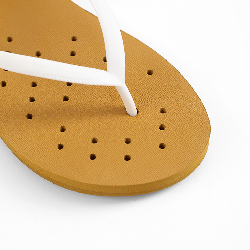 Breathable Perforated Women Flip Flops Lightweight Non Slip Summer Beach Thong Sandals Casual Outdoor Slippers detail