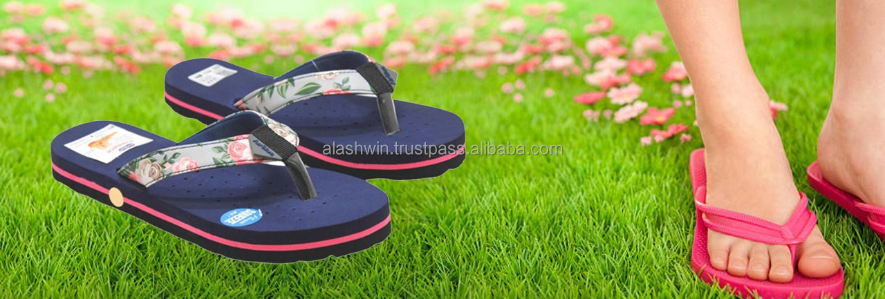 Ladies Comfortable Summer Slides Slippers Open Footwear Sandals for Women Flat Sleepers Flip Flops Casual Shoes for Daily Use detail
