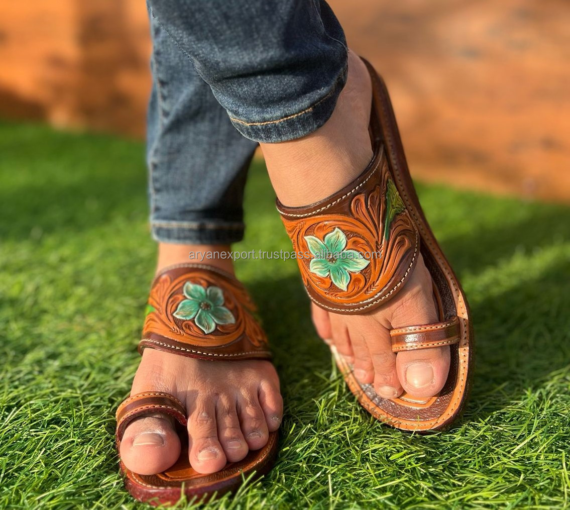New Fashion Trend Women Flat Flip Flops High Quality Real Handmade Genuine Leather Western Style Cheap Price Female Sandals detail