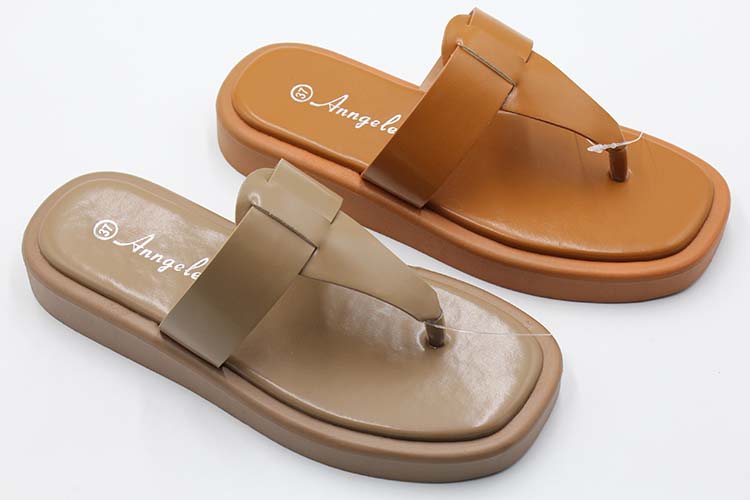 New High-quality Fashion Women's Wedge Beautiful slippers Designer slippers for Women and Ladies Shoes High Heels Soft Pvc detail