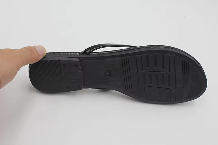 Wholesale Cheap Summer Ladies Flat Flip-flops Slipper Outdoor   White Flip Flop Slides for Women with LOGO MAX Selection Sandals detail