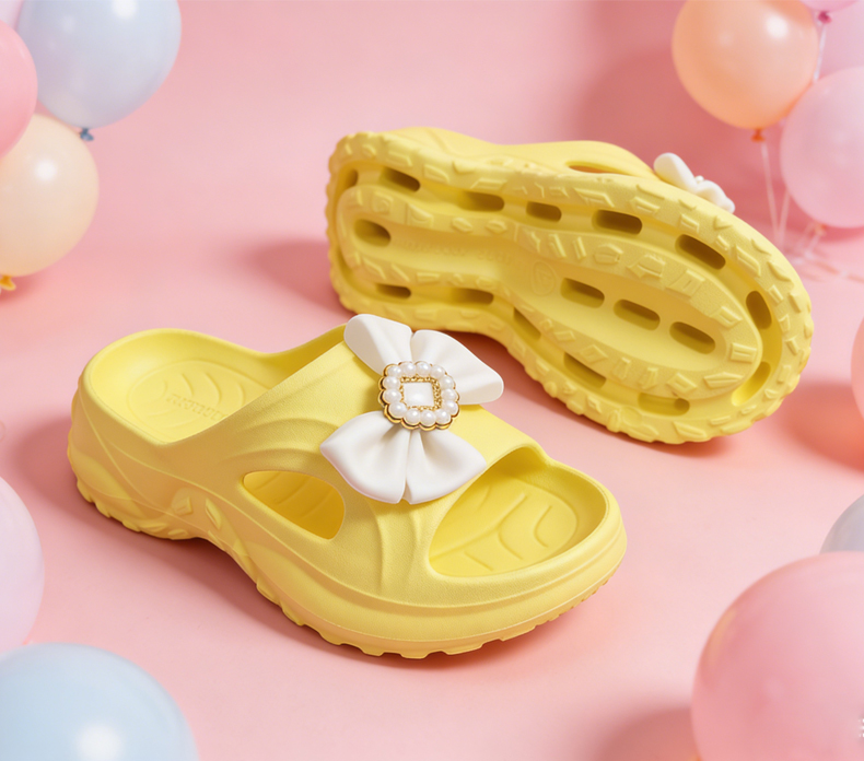 Women's High Heel Indoor Slide Sandals Flower Decoration Soft Cushioned EVA Peep Toe Korean Fashion Style Cartoon Pattern All detail