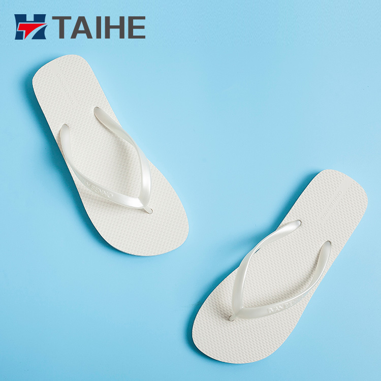 Cheap Wholesale Pure White Women's And Men's Flip Flops Custom Printed White Flip Flops Women