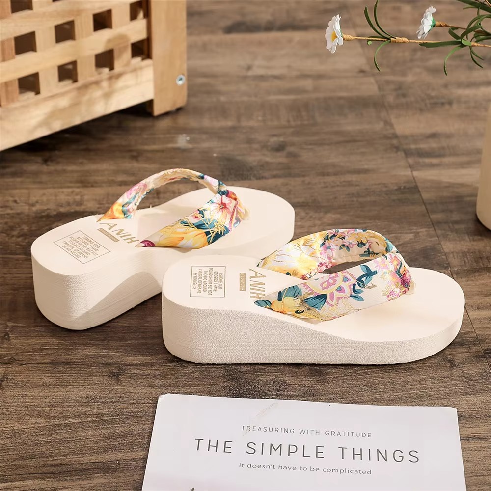 2026Summer Women Shoes Sandals Casual Beach Women's slippers Wholesale Flip-flops detail