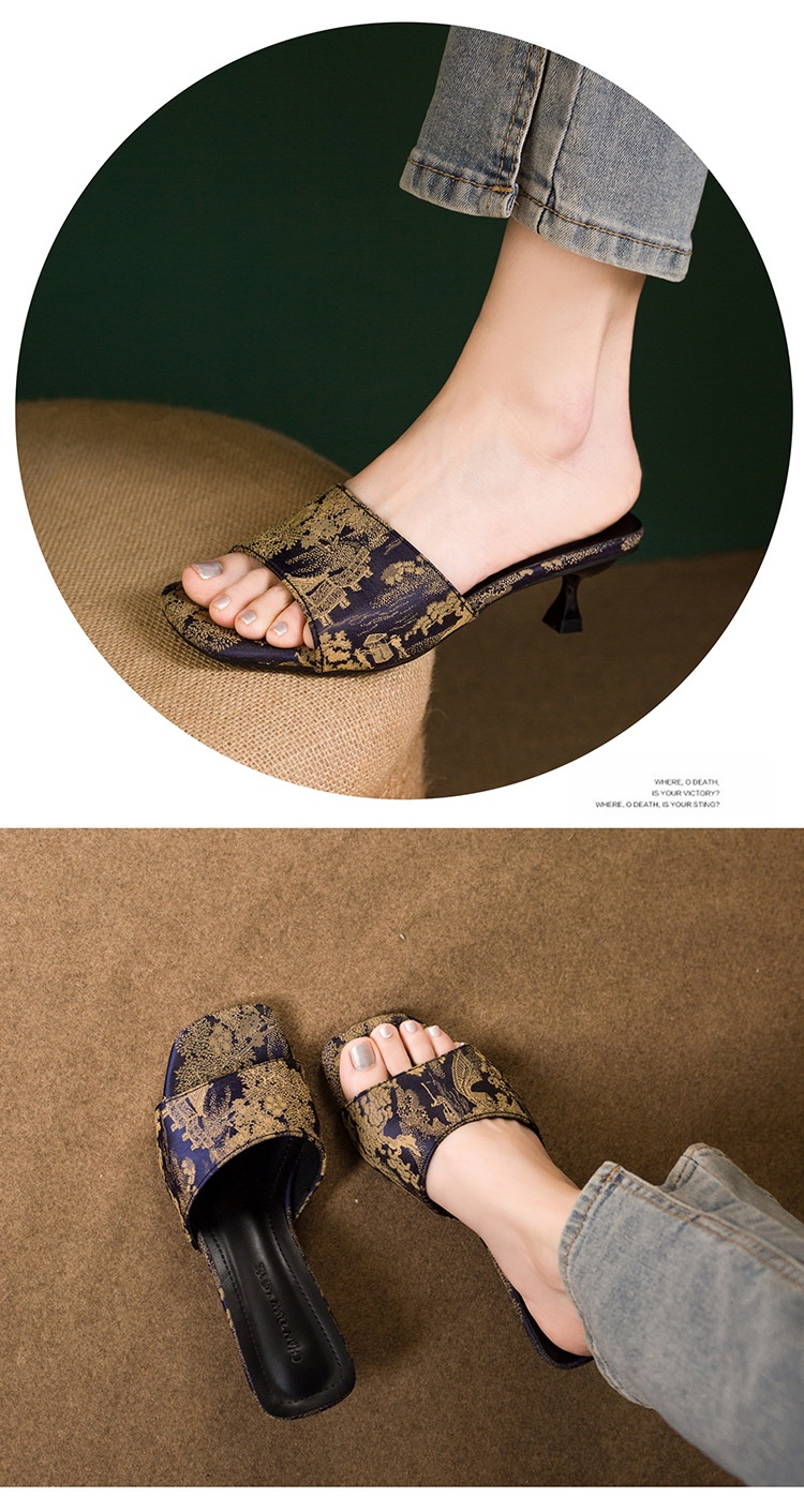 ashion Summer Sandals and Slippers Outdoor Wear Fashion Womens Shoes Thin Heel Wholesale 2025 Printed National Style New916 detail