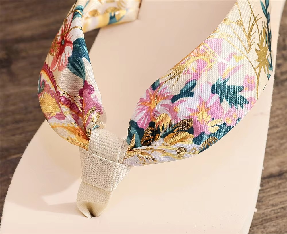 2026Summer Women Shoes Sandals Casual Beach Women's slippers Wholesale Flip-flops detail