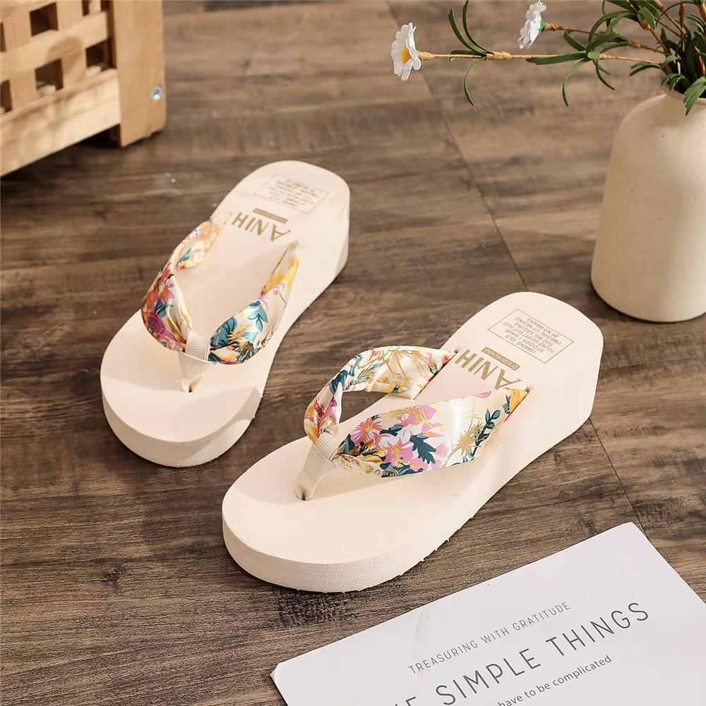 2026Summer Women Shoes Sandals Casual Beach Women's slippers Wholesale Flip-flops detail