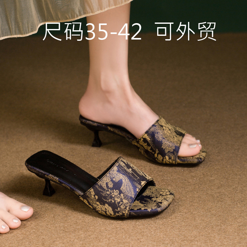 ashion Summer Sandals and Slippers Outdoor Wear Fashion Womens Shoes Thin Heel Wholesale 2025 Printed National Style New916 product view