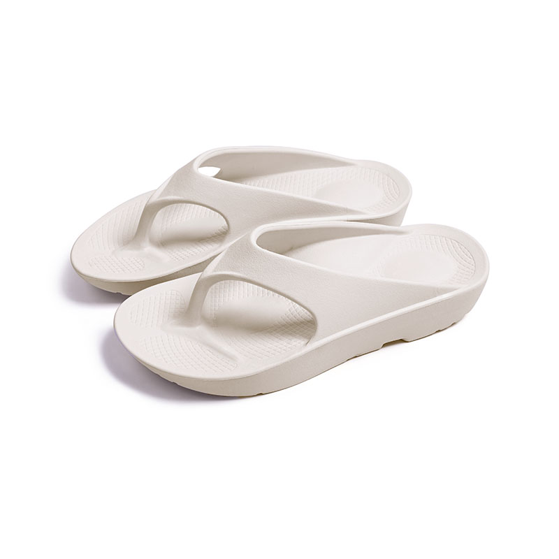 Comfy Flip Flops for Women With Arch Support  Orthotic, Non-Slip Sole Slip on Casual Indoor and Outdoor Ladies Sandals detail