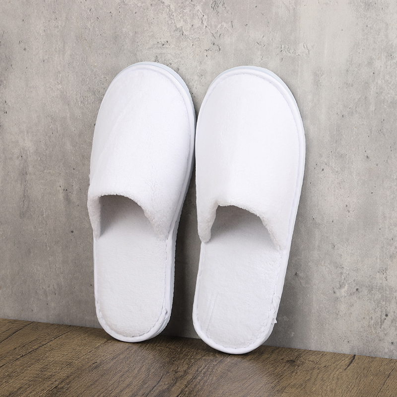 Wholesale Custom-made Luxury Coral Fleece Biodegradable Eco-Friendly Disposable Comfortable Portable Soft Closed Toe Slipper