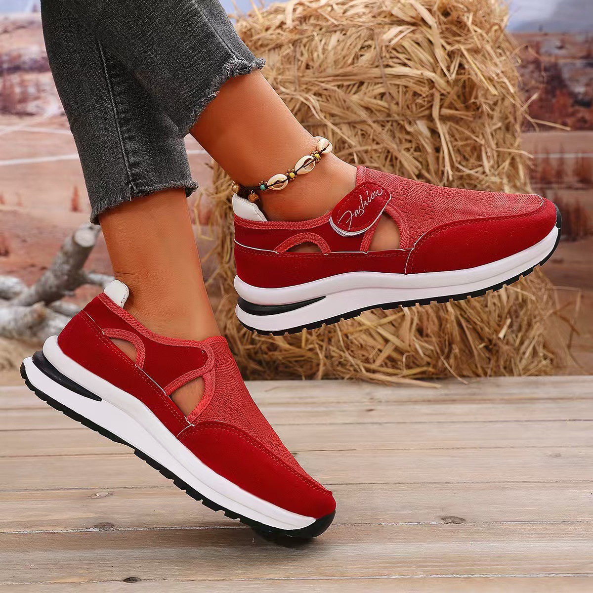 QF1 Casual Sporty Shoes Anti Slip Thick Sole Women's Comfortable and Breathable New Fashion Flying Weaved Wedge Mesh Shoes detail