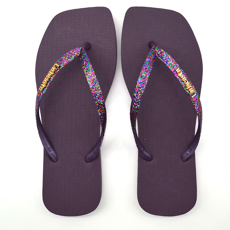 Hot Sales Summer Slippers Lightweight And Lighted Women's Rubber Flip Flops With Glitter Upper Square-Toed Beach Slippers