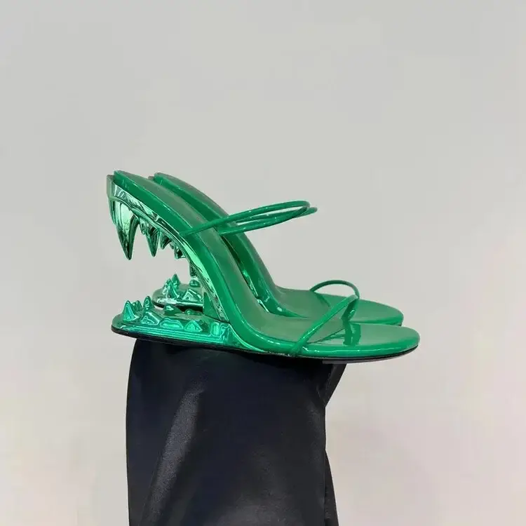 Fashion Show Teeth Shaped Heel High Heels With Exposed Toes Sloping Heels Round Toe Outside Modern Slippers Fashion Women Shoes product view