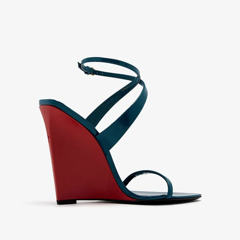 2025 Summer New Slope Heel Pointed High Heel Sandals Wedding Fashion Show Party Women's 34-44 Large Sandals detail