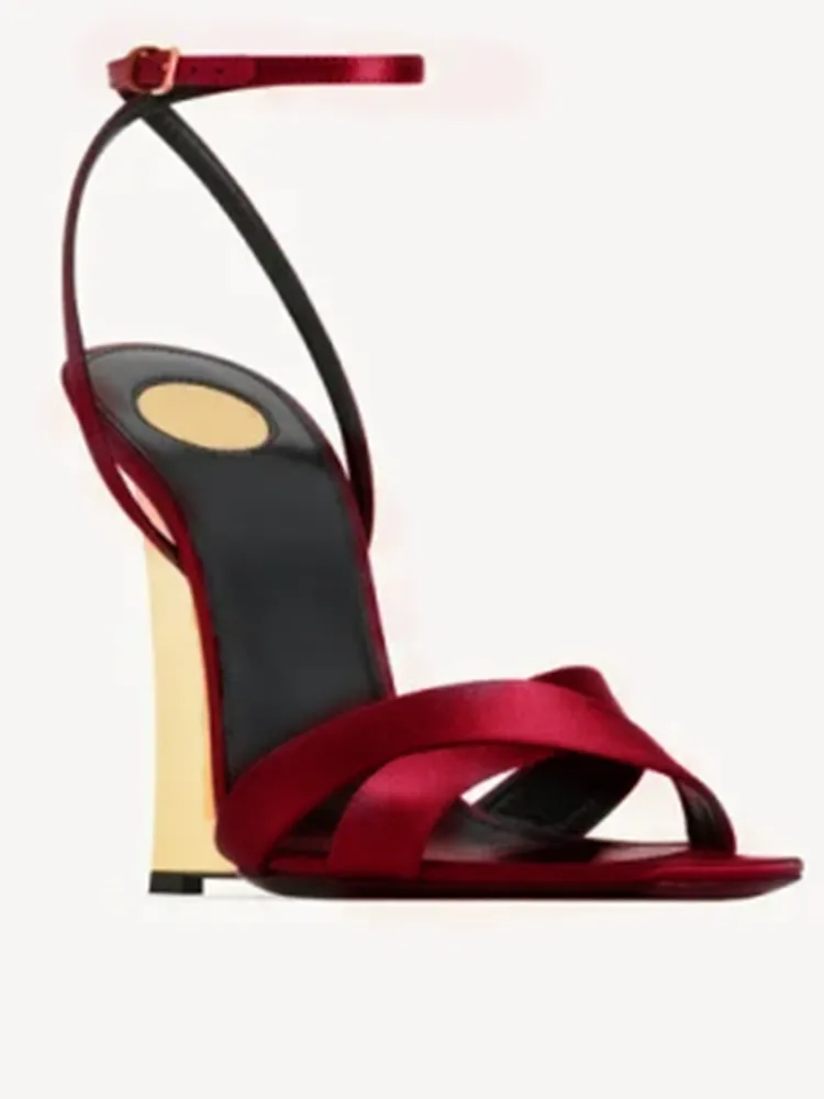 2025 Summer New Slope Heel Pointed High Heel Sandals Wedding Fashion Show Party Women's 34-44 Large Sandals detail