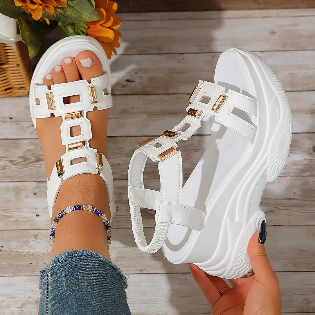 Summer New Thick Bottom Slope Heel Women's Sandals Fashion Hollow Metal Decor Comfort Casual Women Shoes Босоножки Женские detail