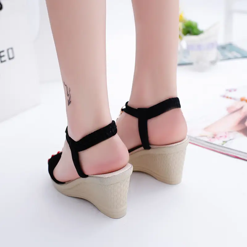 Fish-mouthed Women's Sandals Midheel Breathable Woman Shoes Trendy Slope Heeled Women Sandals Open Toed Beaded Sandals for Women product view