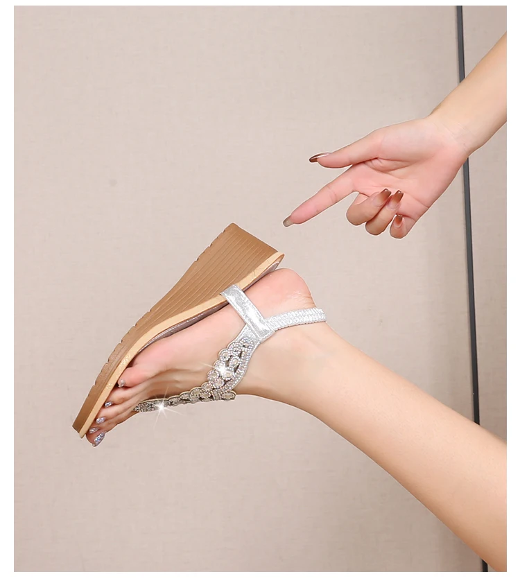 Ladies Roman Sandals Bohemian Ethnic Style Water Diamond Slope Heel Summer New Fashion Shoes Low Help Glue Stick Sandals detail