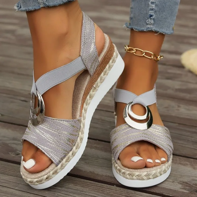 New Sandals Fashion Thick Soled Versatile Women Shoe Summer New Luxury Sexy High Heels Slope Heels Simple Classic Slippers 2026 detail