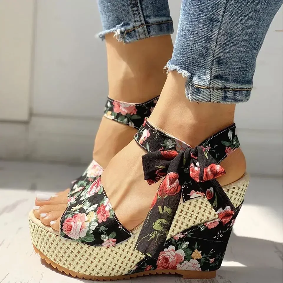 Summer New Fashion Slope Heel Fish Mouth Women's Sandals Party Lace Lace Strap Waterproof Platform Thick soled High Heels detail