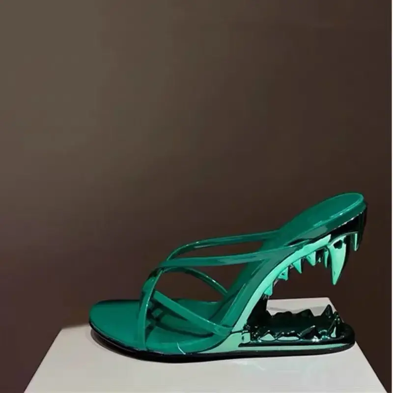 Fashion Show Teeth Shaped Heel High Heels With Exposed Toes Sloping Heels Round Toe Outside Modern Slippers Fashion Women Shoes product view