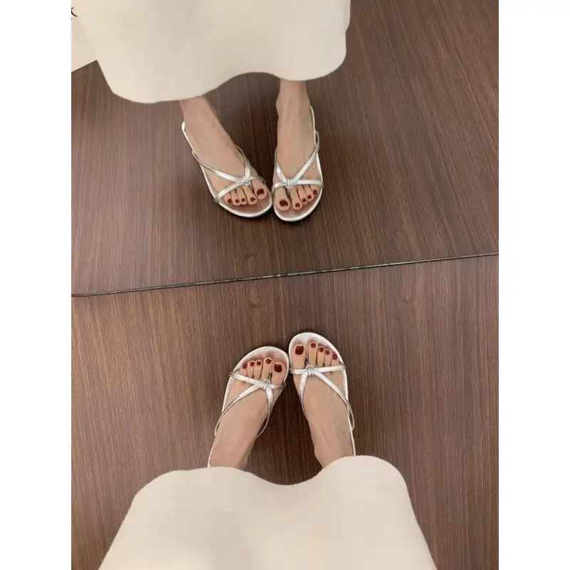 Thick bottom flip flops for women, new style with sloping heel, anti slip and height increasing, super hot clip on sandals product view