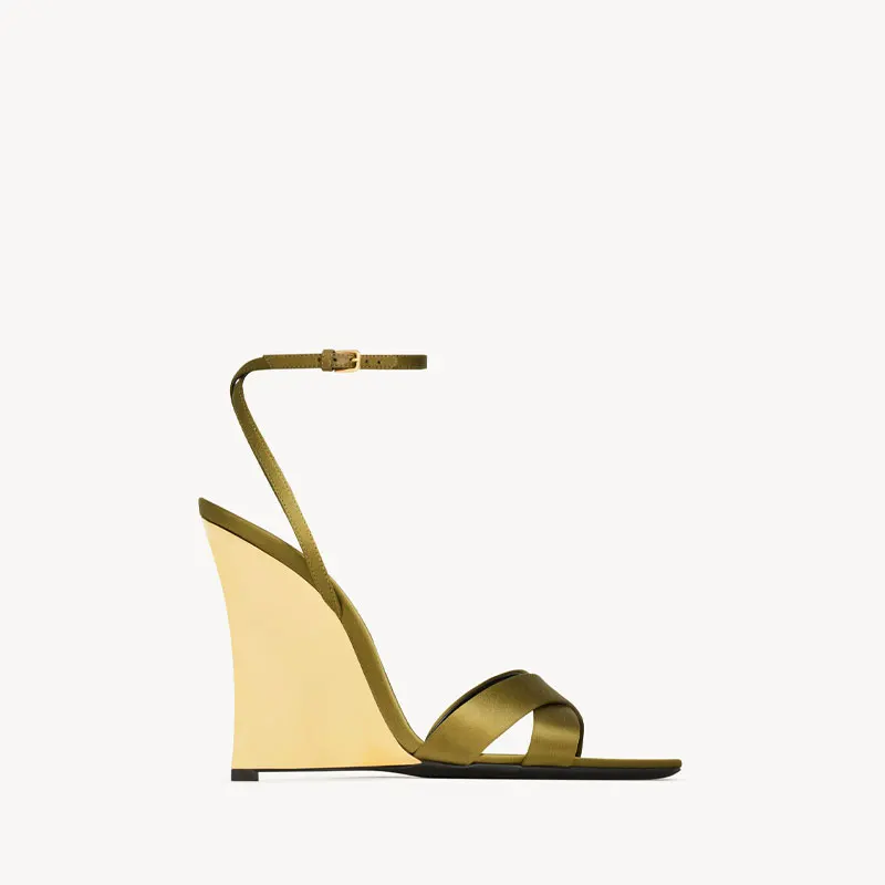 2025 Summer New Slope Heel Pointed High Heel Sandals Wedding Fashion Show Party Women's 34-44 Large Sandals detail
